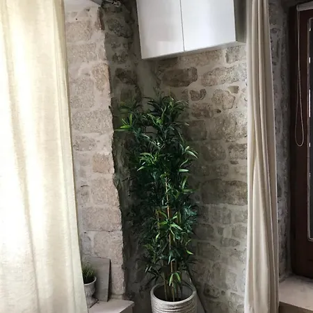 Figa Studio Apartman Kastela Exterior photo