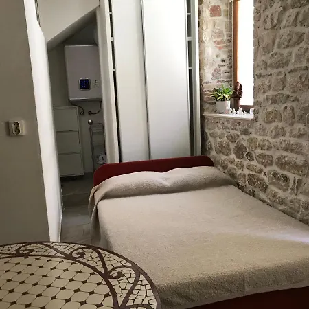 Figa Studio Apartman Kastela Exterior photo