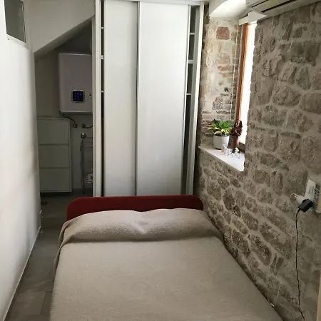Figa Studio Apartman Kastela Exterior photo
